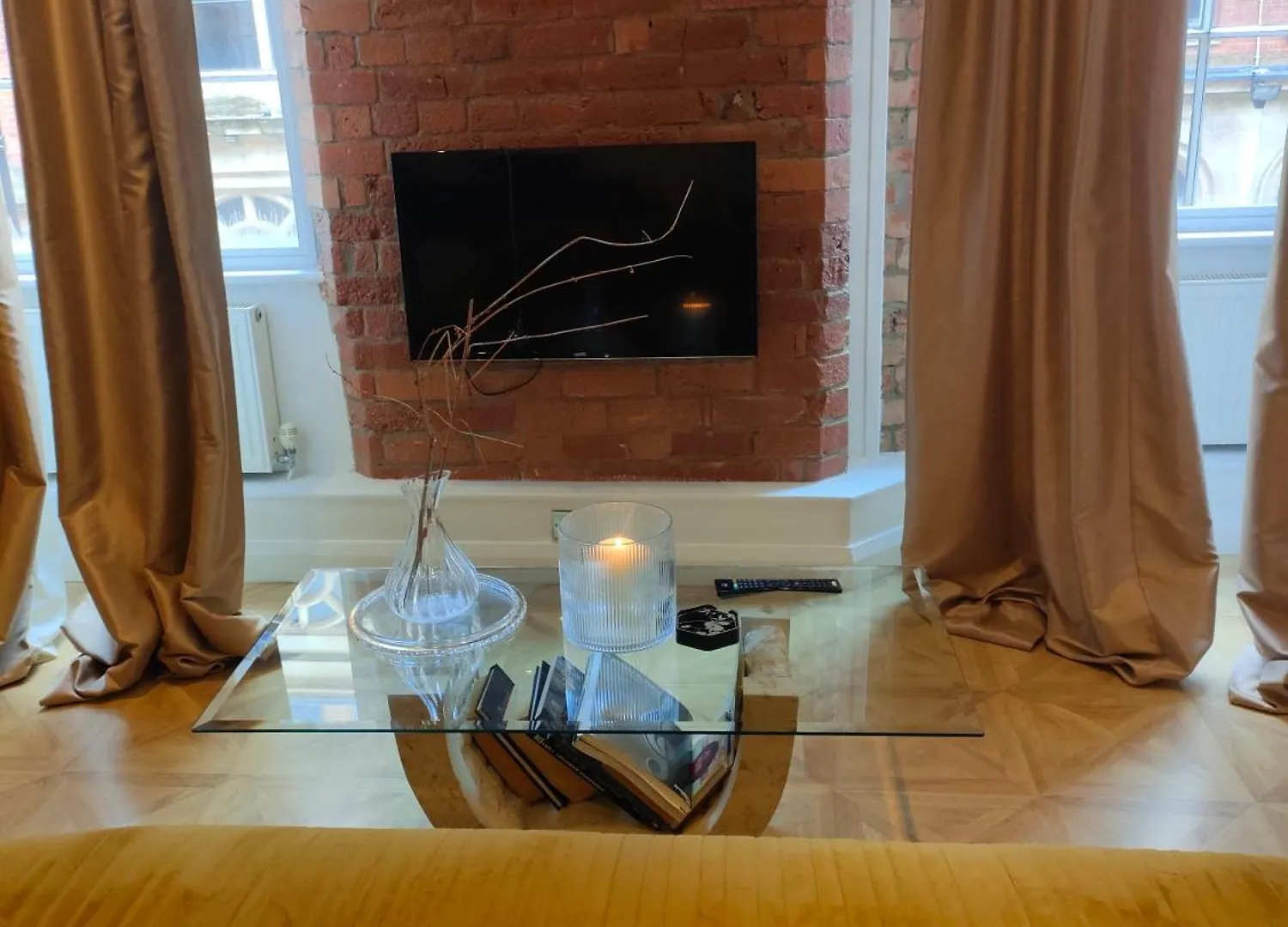 Versailles Nottingham Apartment